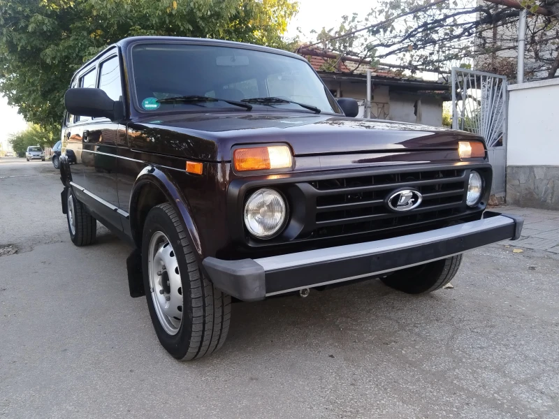 Lada Niva 1.7i, снимка 1 - Автомобили и джипове - 47512954