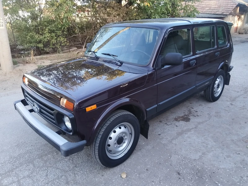 Lada Niva 1.7i, снимка 15 - Автомобили и джипове - 47512954