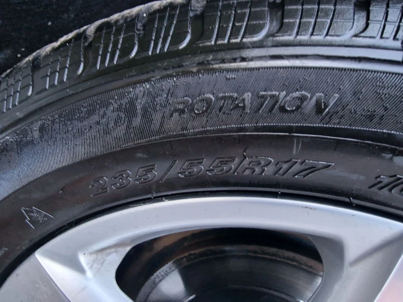 VW Tiguan 2.0 TDI 4MOTION, снимка 12 - Автомобили и джипове - 52876712