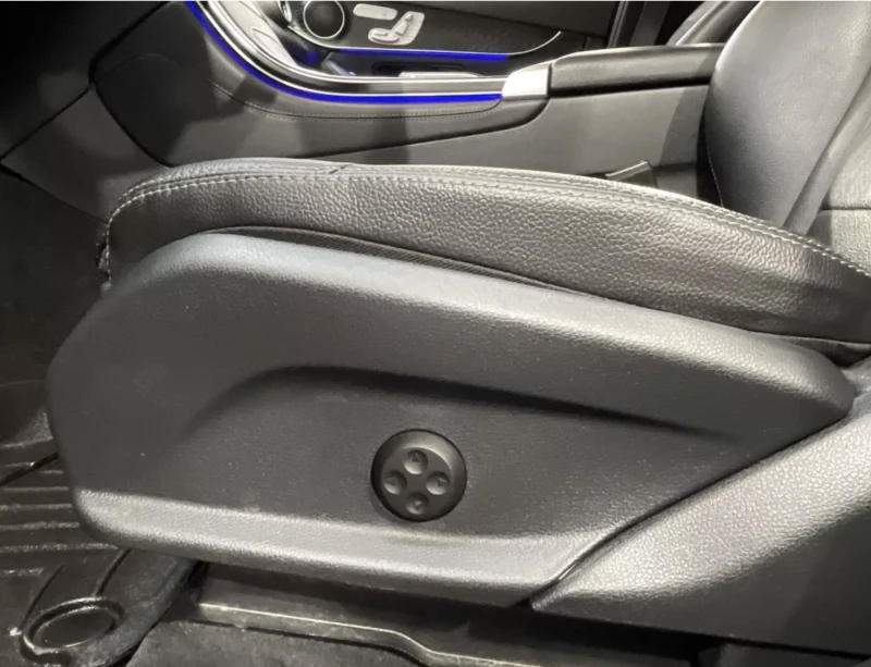 Mercedes-Benz GLC 300 AMG Package* Автокредит* , снимка 10 - Автомобили и джипове - 52749563