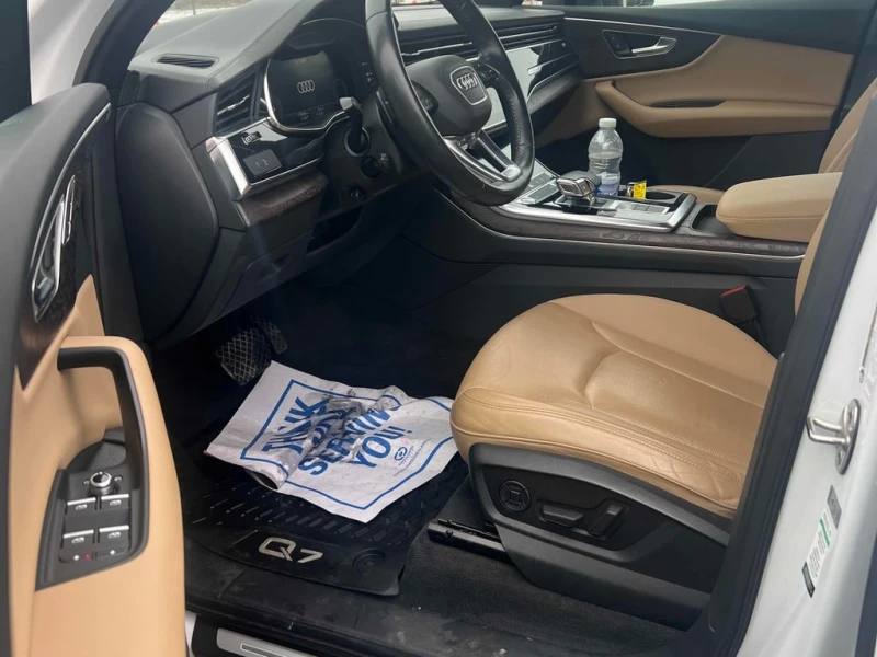 Audi Q7 * Progressiv * CARFAX * БЕЗ ПЪРВОНАЧАЛНА ВНОСКА, снимка 5 - Автомобили и джипове - 53056805