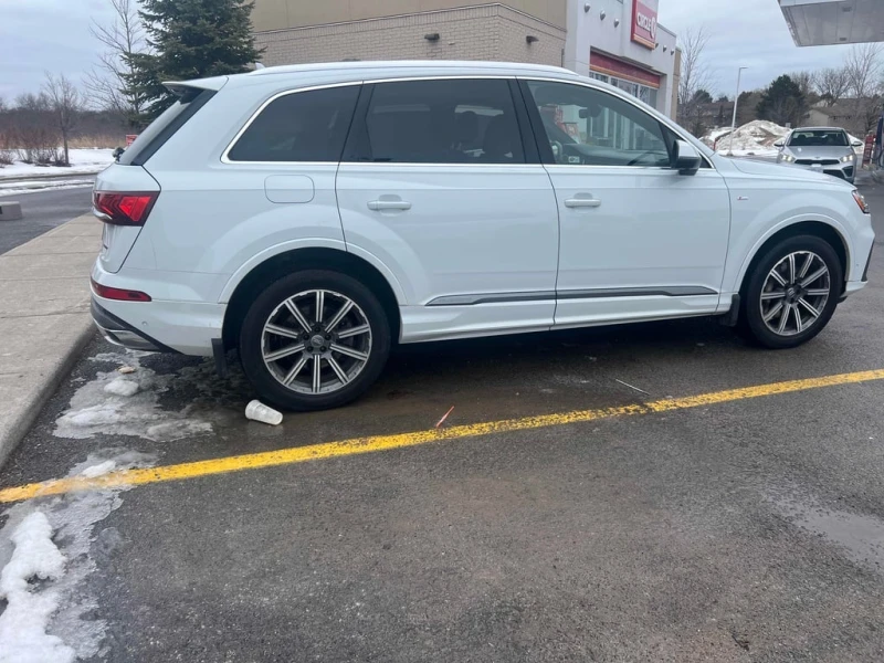 Audi Q7 * Progressiv * CARFAX * БЕЗ ПЪРВОНАЧАЛНА ВНОСКА, снимка 3 - Автомобили и джипове - 53056805