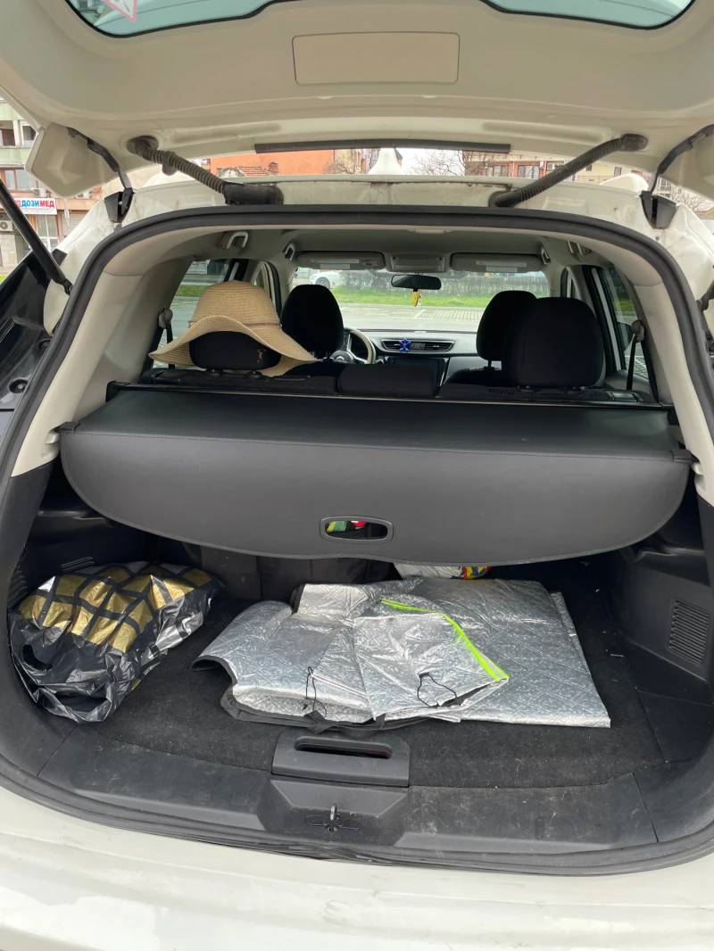 Nissan Rogue, снимка 8 - Автомобили и джипове - 53476295