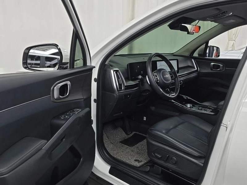 Kia Sorento Diesel 2.2 4WD| 202к.с.| ВКЛ.ТЕХНОТЕСТ, снимка 10 - Автомобили и джипове - 55616560
