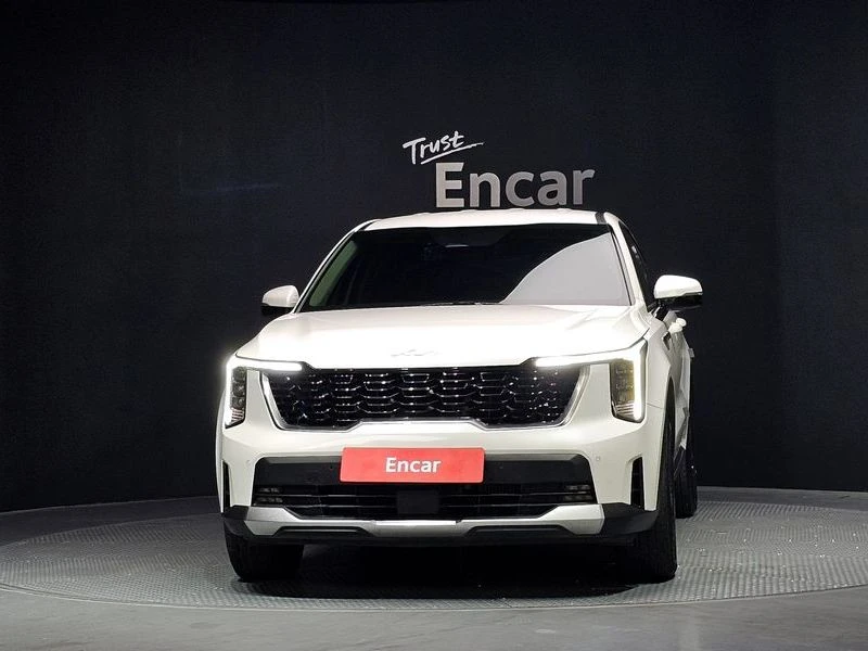 Kia Sorento Diesel 2.2 4WD| 202к.с.| ВКЛ.ТЕХНОТЕСТ, снимка 3 - Автомобили и джипове - 55616560