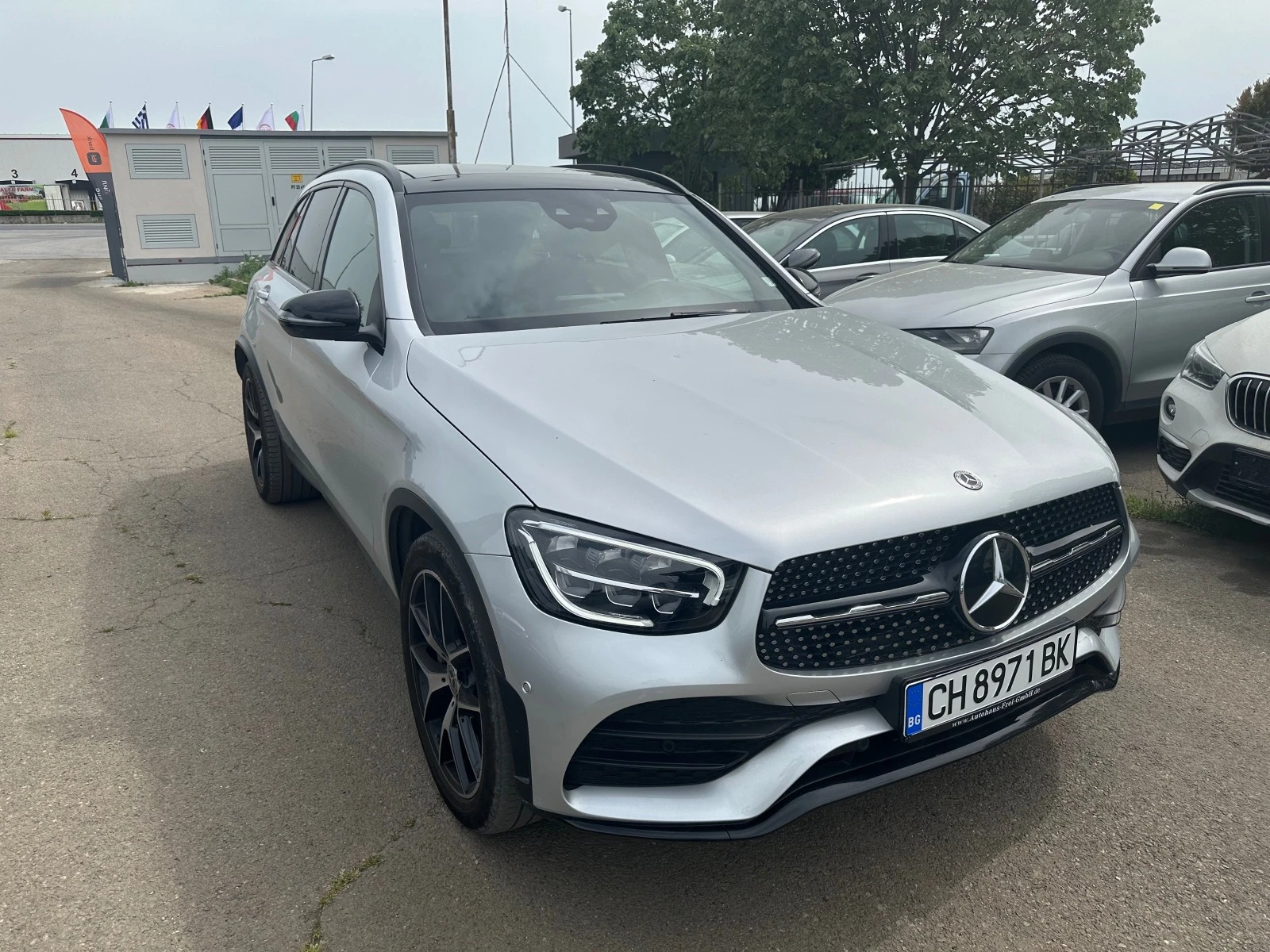 Mercedes-Benz GLC 400 D AMG 4M КАТО НОВА - изображение 5