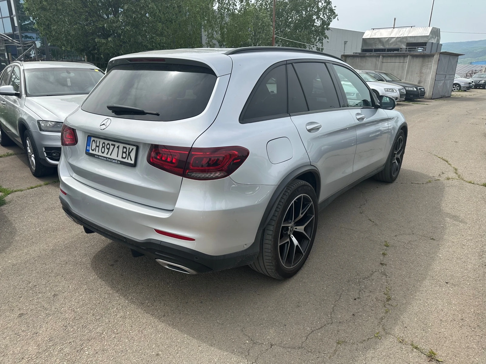 Mercedes-Benz GLC 400 D AMG 4M КАТО НОВА - изображение 4