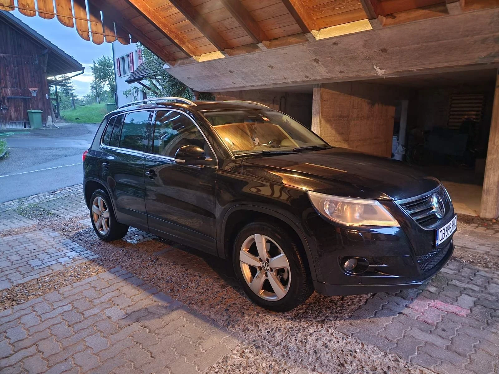 VW Tiguan 2.0 TDI 4MOTION - изображение 2