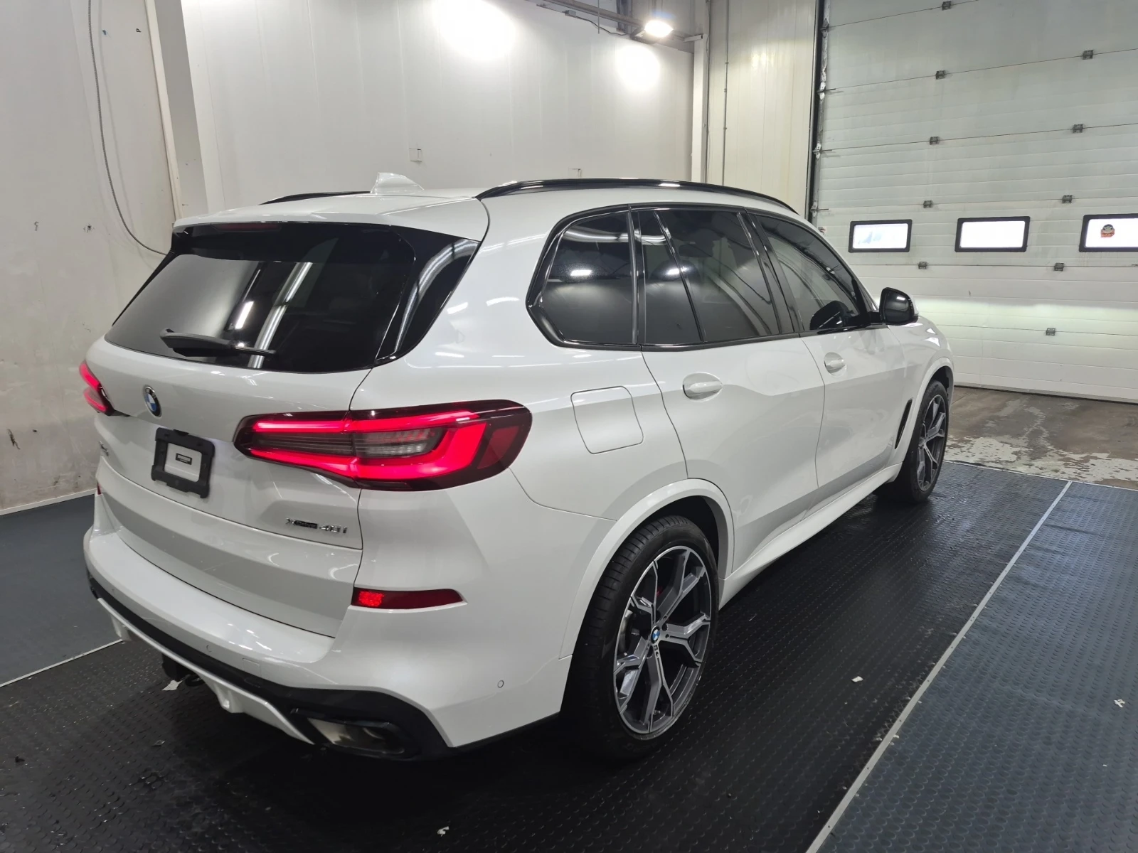 BMW X5 Mpack 40i (Цена до България)  - изображение 4