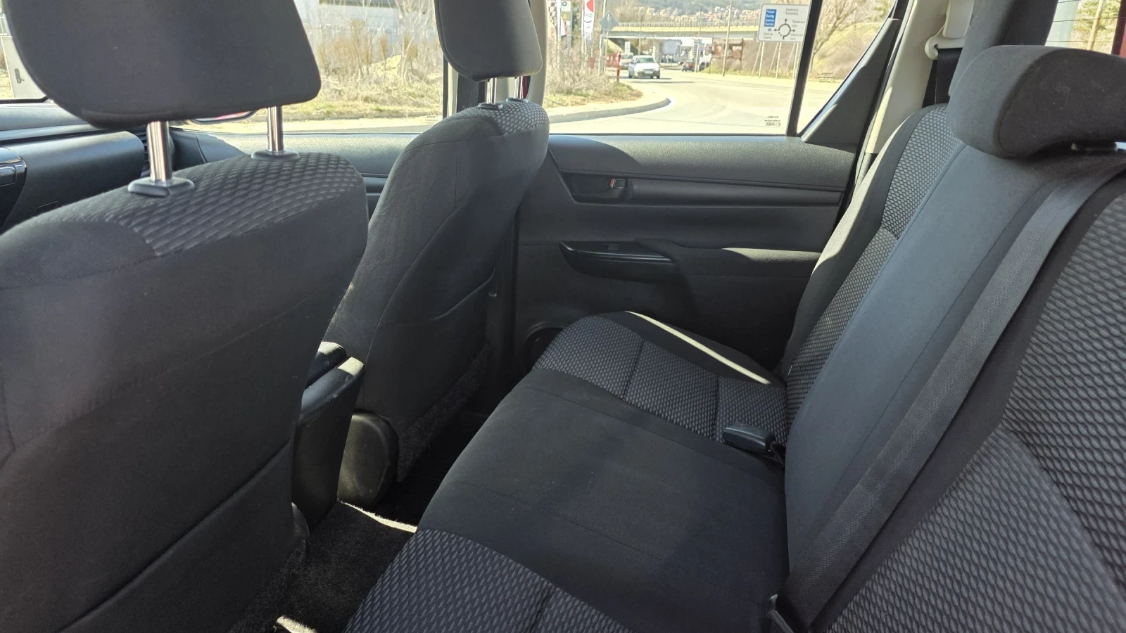 Toyota Hilux 2.4 D-4D 4X4 EURO 6 B, снимка 6 - Автомобили и джипове - 53825921