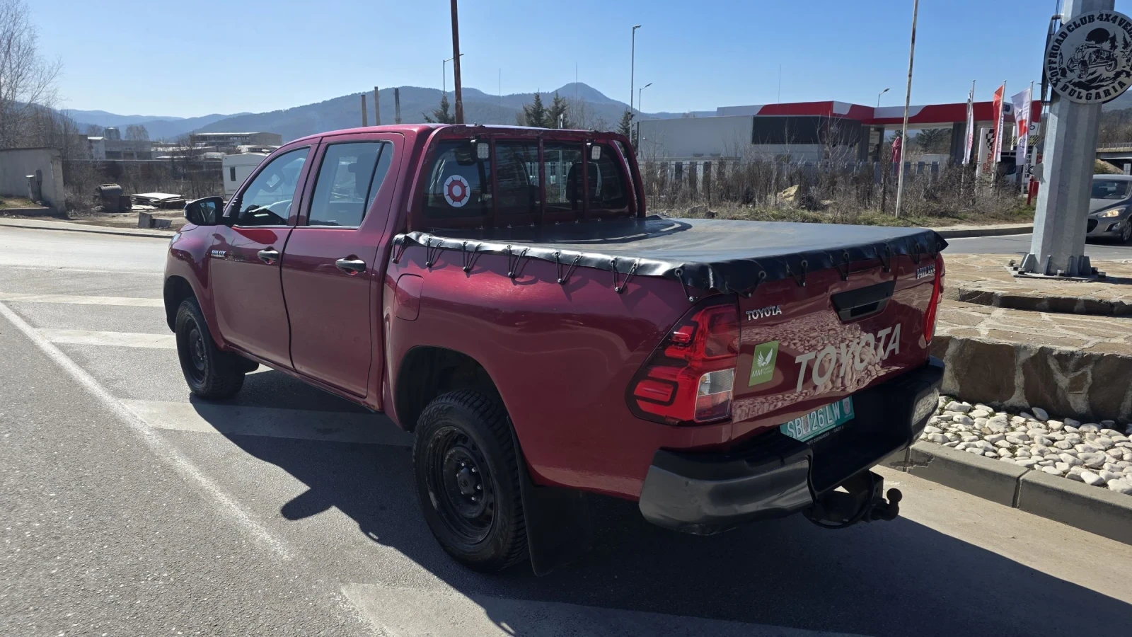 Toyota Hilux 2.4 D-4D 4X4 EURO 6 B, снимка 3 - Автомобили и джипове - 53825921