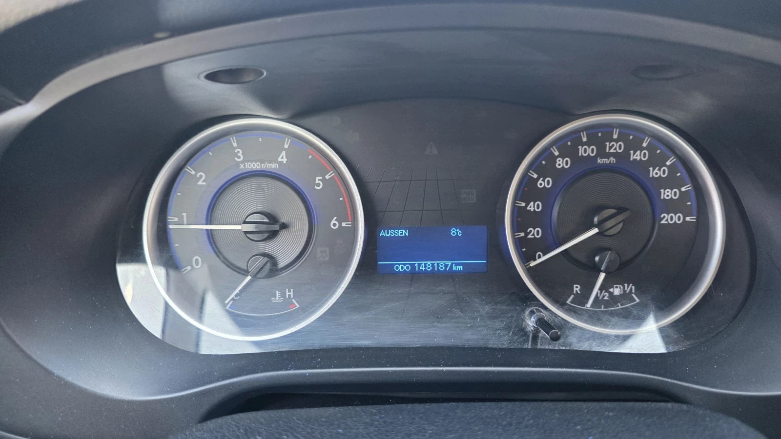 Toyota Hilux 2.4 D-4D 4X4 EURO 6 B, снимка 16 - Автомобили и джипове - 53825921