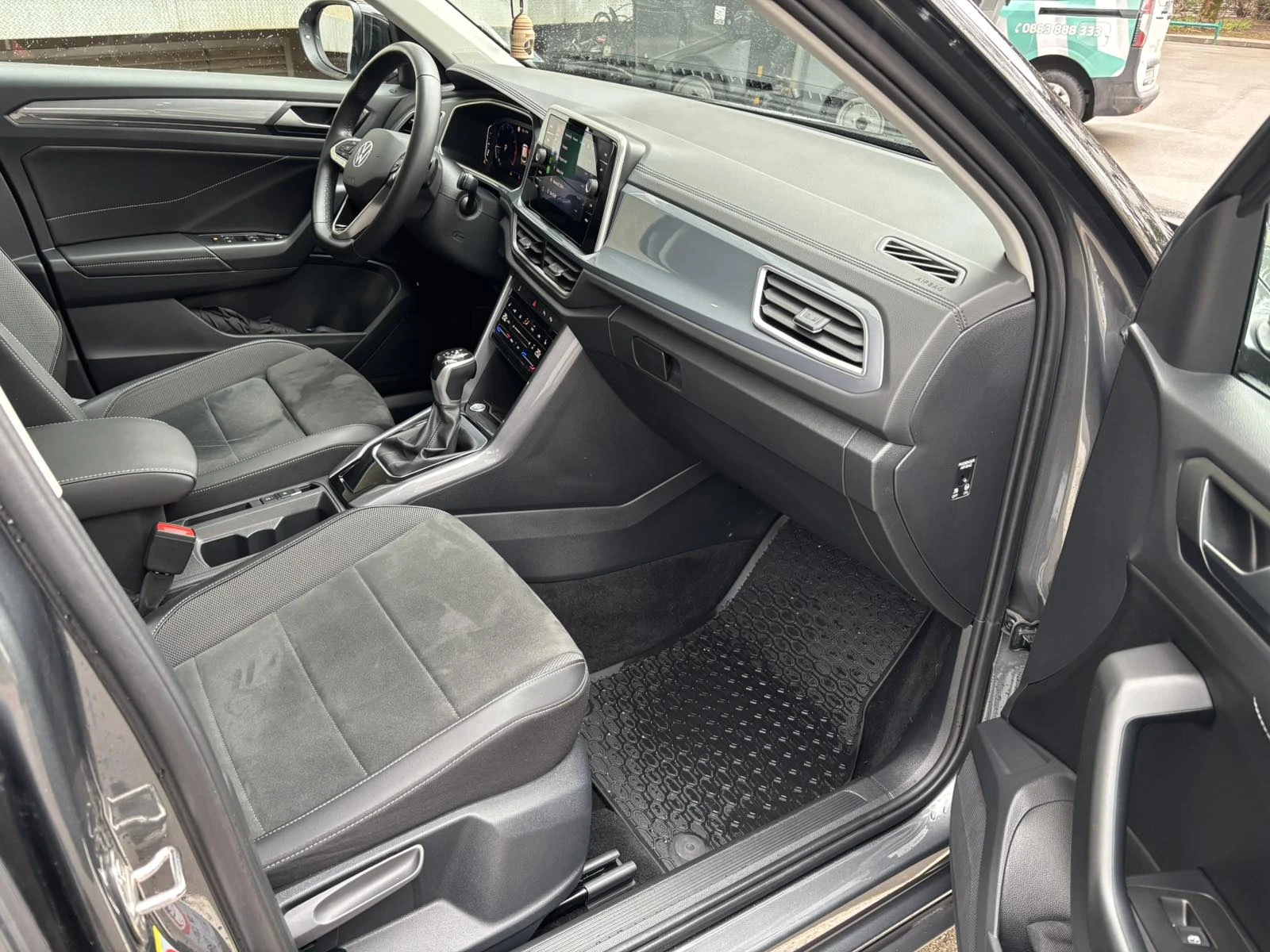 VW T-Roc Style 1.5 TSI OPF DSG, снимка 8 - Автомобили и джипове - 54024223