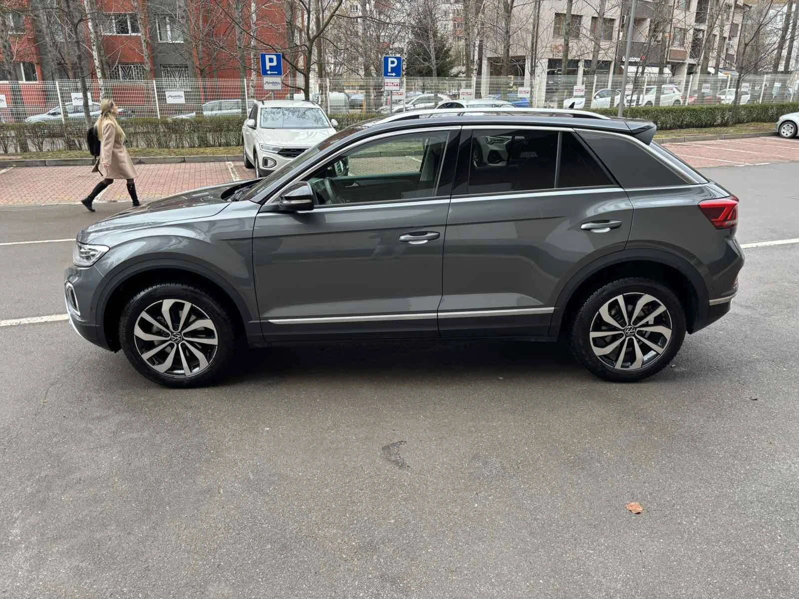 VW T-Roc Style 1.5 TSI OPF DSG, снимка 3 - Автомобили и джипове - 54024223