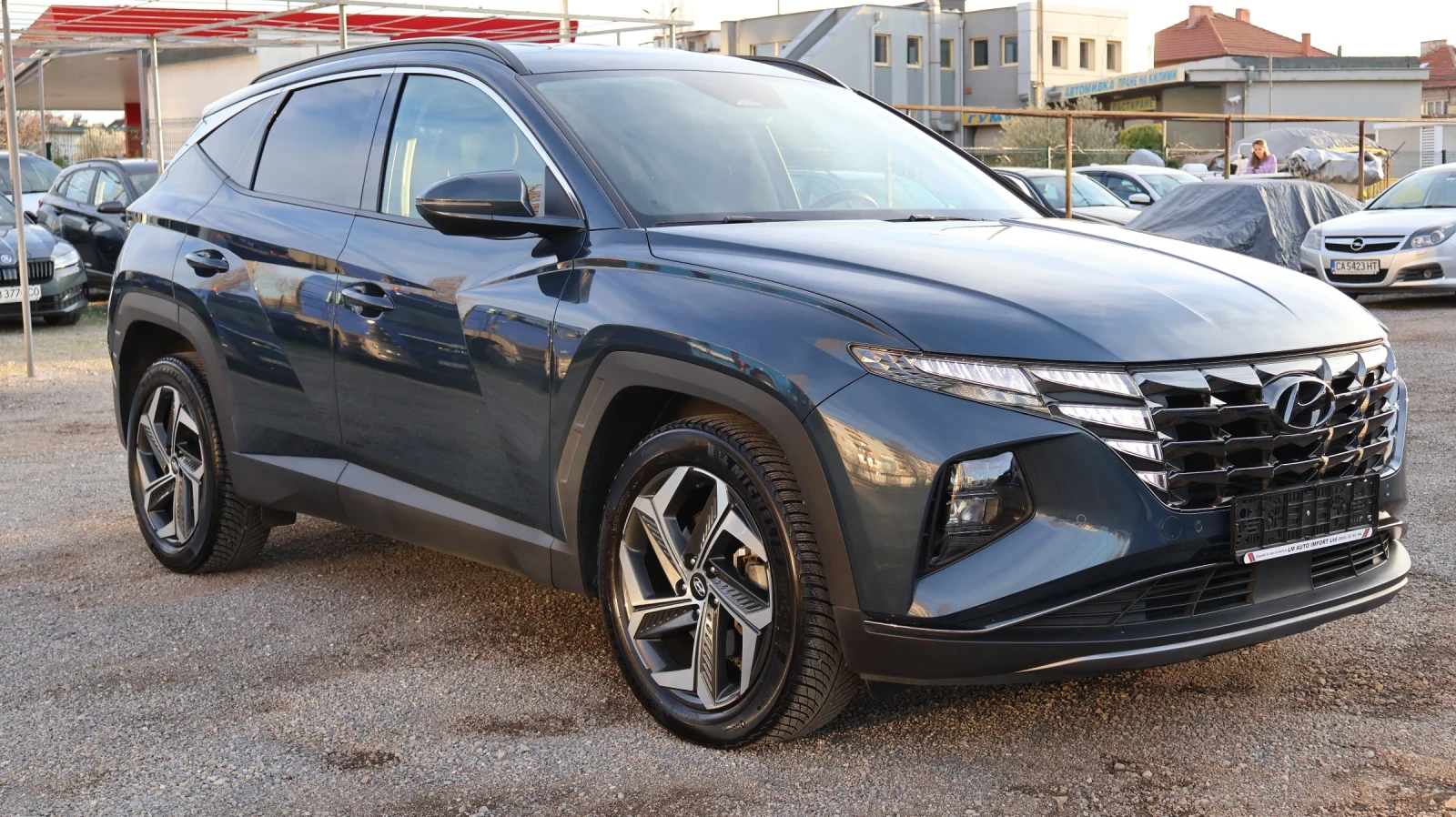 Hyundai Tucson 1.6T-GDI Hybrid 4x4 230 К.С. EXECUTIVE Пълна Истор, снимка 3 - Автомобили и джипове - 54115094