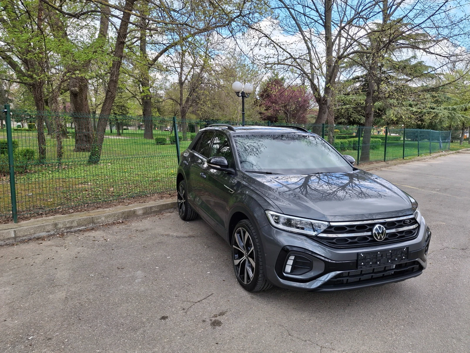 VW T-Roc R-Line BLACK STYLE, снимка 4 - Автомобили и джипове - 54236838