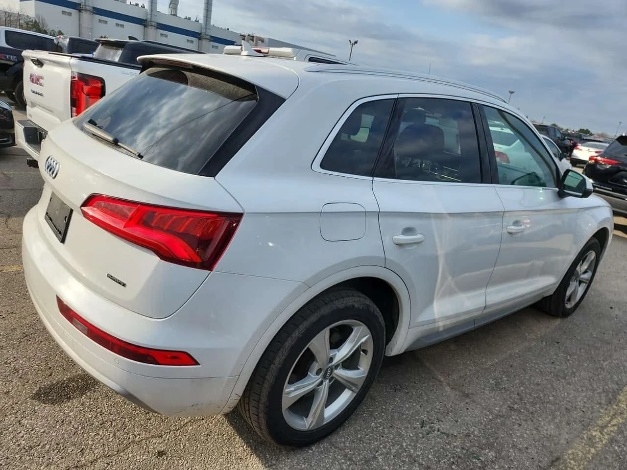 Audi Q5 * PROGRESSIV * CARFAX * ���� �� �� | Mobile.bg � ����������� 3