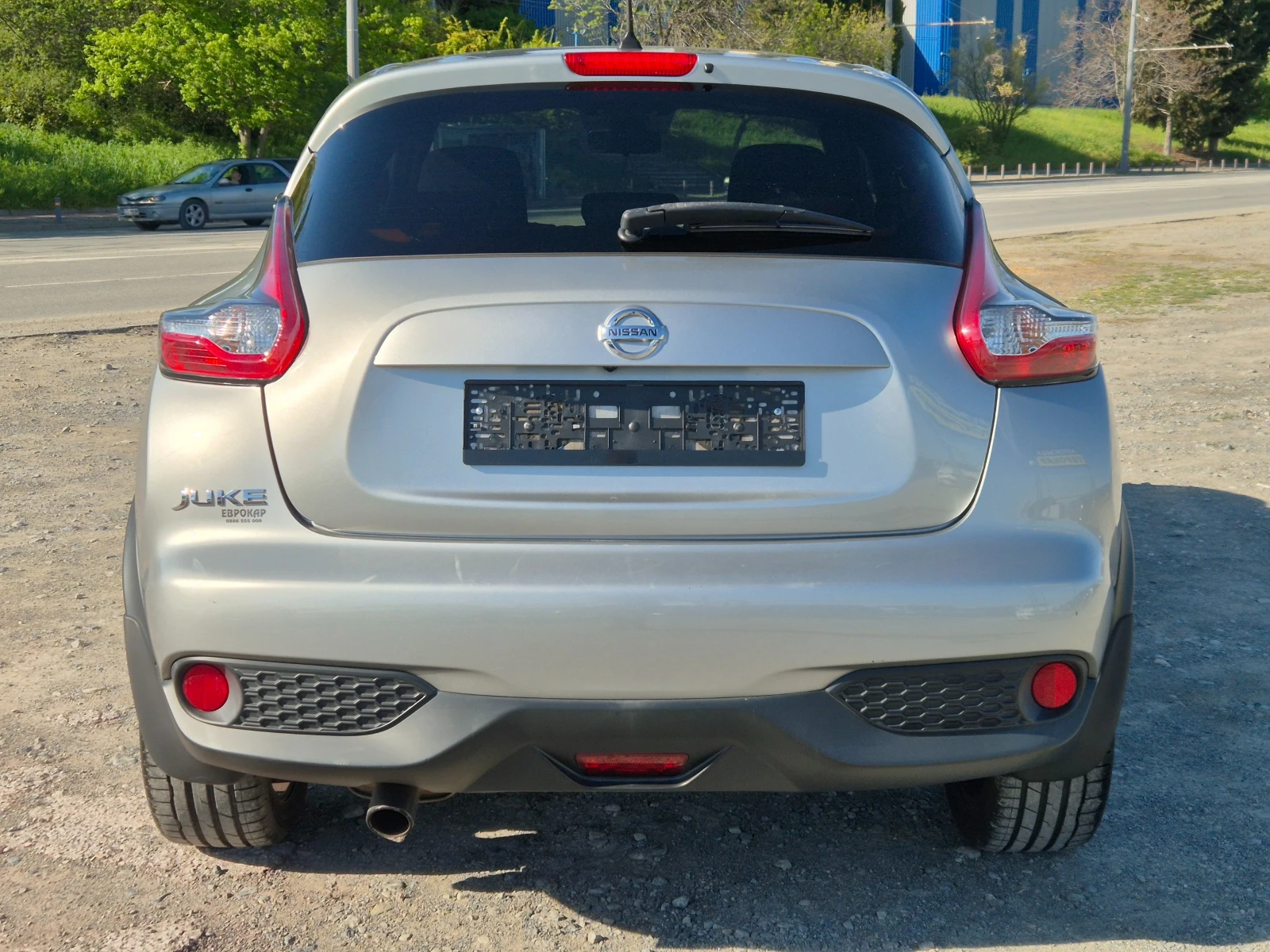 Nissan Juke 1.2i 115кс, снимка 4 - Автомобили и джипове - 54332628