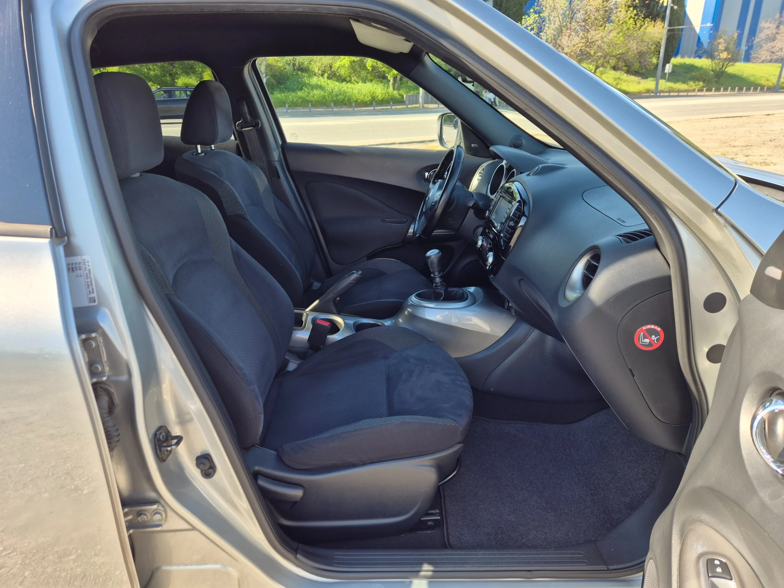 Nissan Juke 1.2i 115кс, снимка 9 - Автомобили и джипове - 54332628