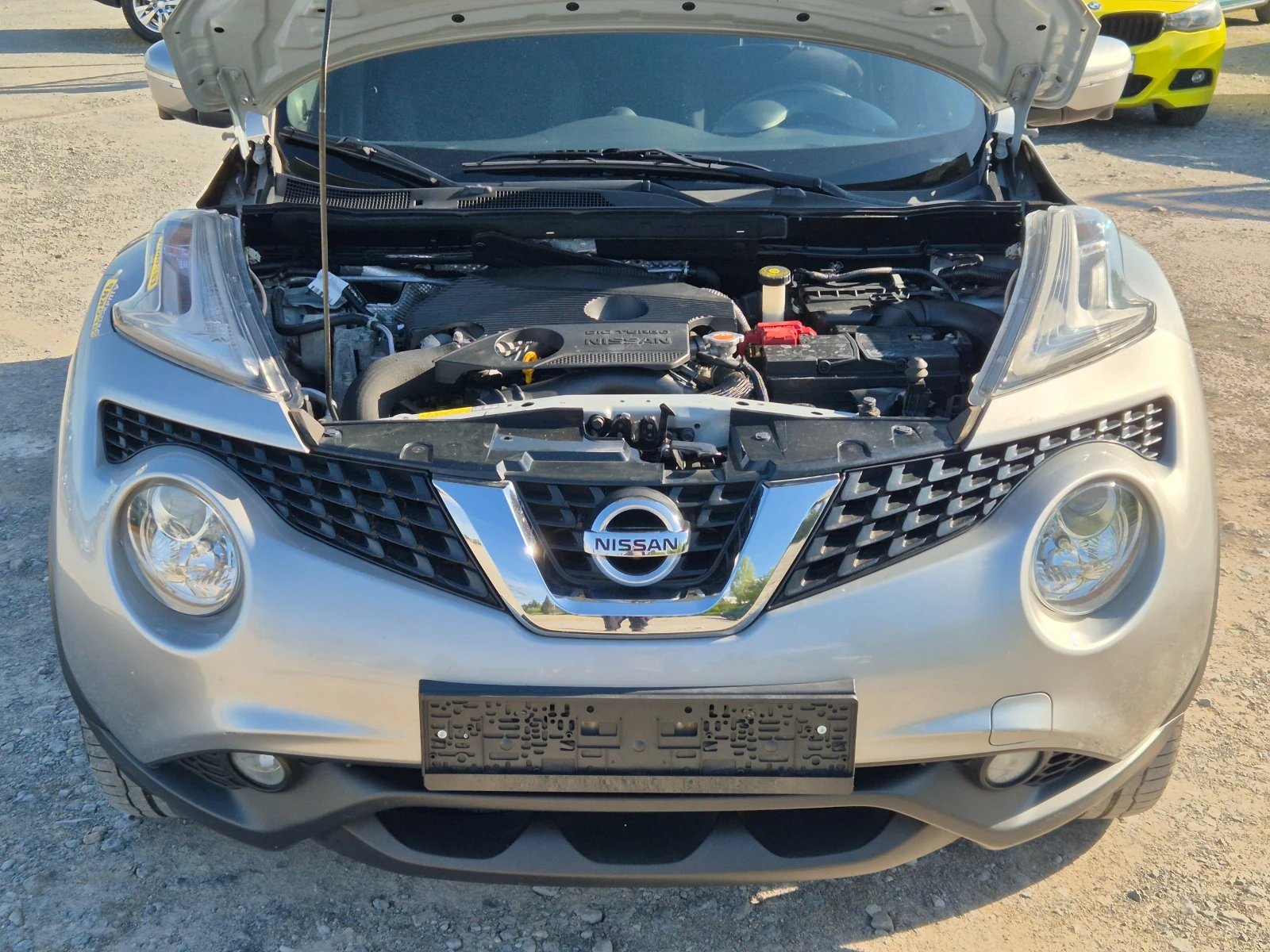Nissan Juke 1.2i 115кс, снимка 16 - Автомобили и джипове - 54332628