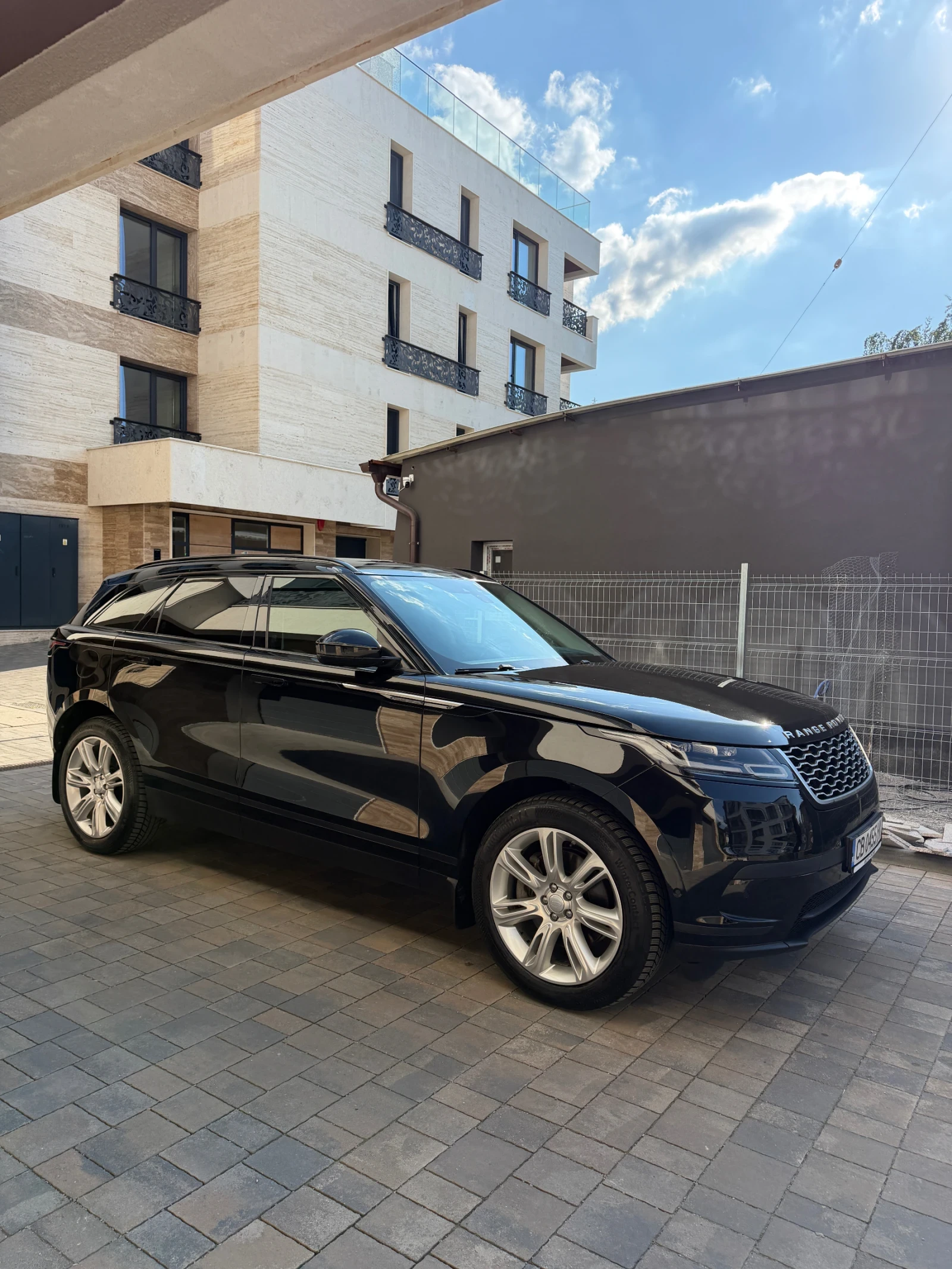 Land Rover Range Rover Velar, снимка 2 - Автомобили и джипове - 54838433