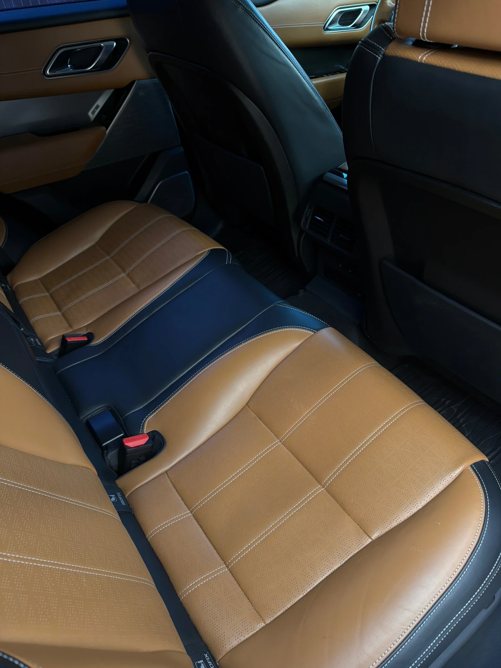 Land Rover Range Rover Velar, снимка 7 - Автомобили и джипове - 54838433