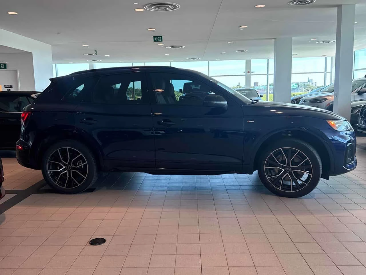 Audi Q5 * Progressiv S-LINE* DISTRONIC* MATRIX* , снимка 3 - Автомобили и джипове - 55513049