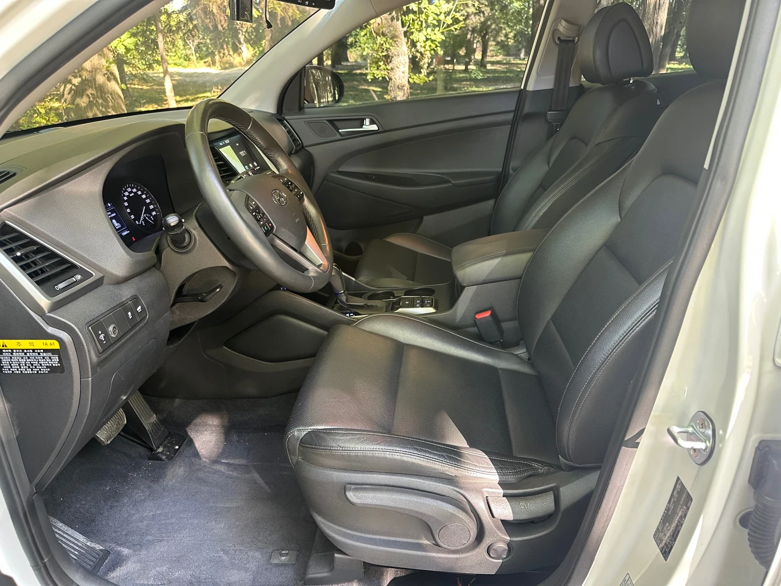 Hyundai Tucson Premium | 108000km | ВНОС ОТ ЮЖНА КОРЕА, снимка 7 - Автомобили и джипове - 56014945