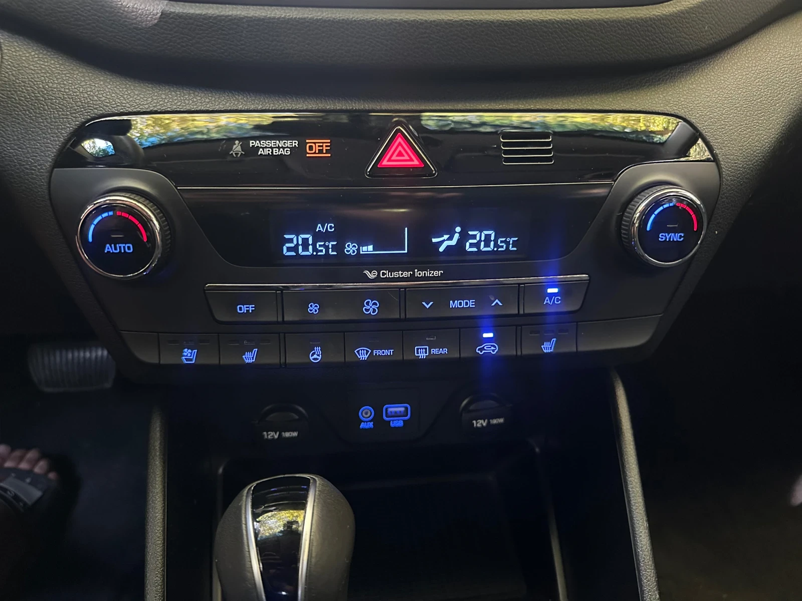 Hyundai Tucson Premium | 108000km | ВНОС ОТ ЮЖНА КОРЕА, снимка 3 - Автомобили и джипове - 56014945