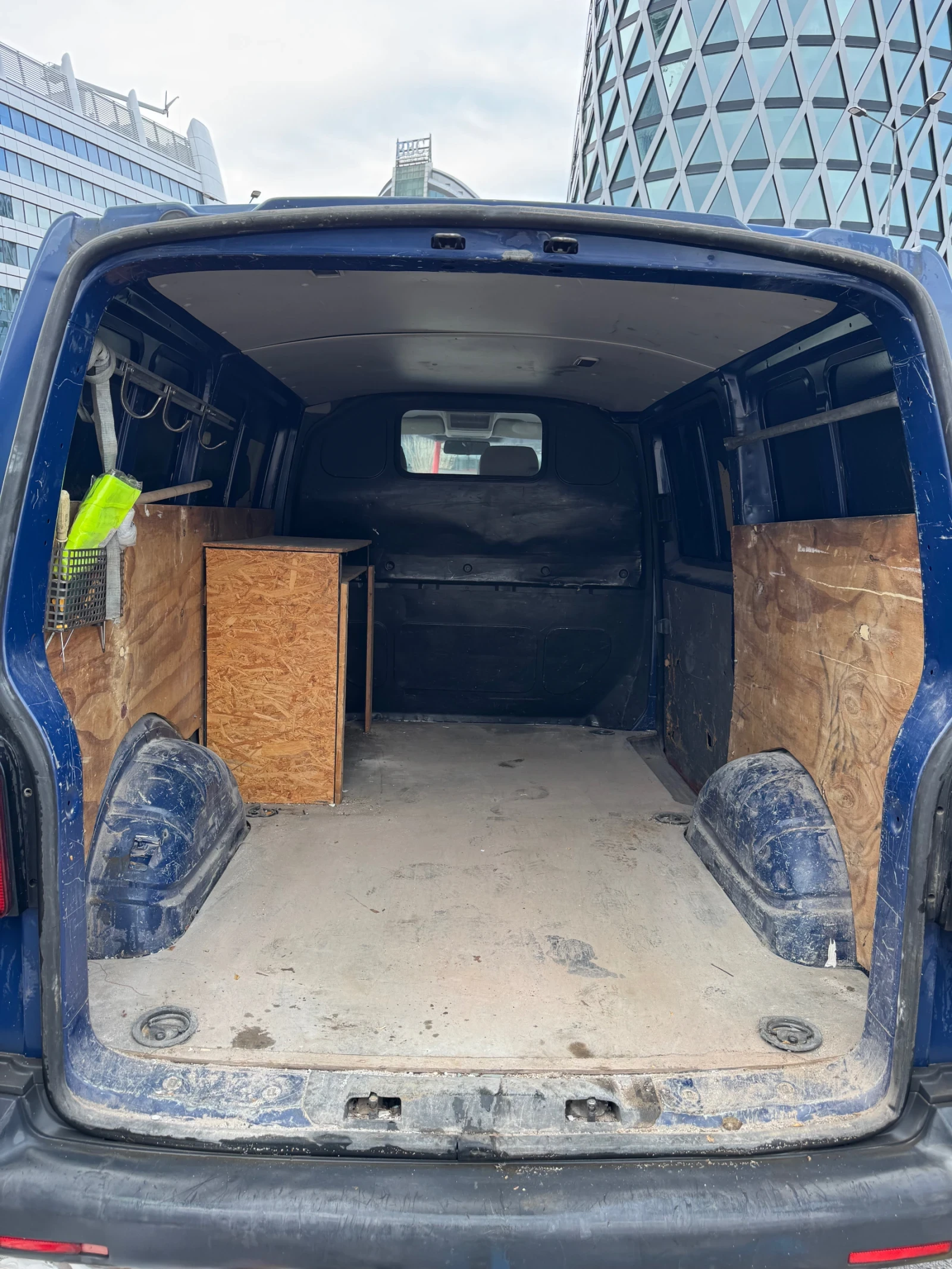 VW T5, снимка 9 - Бусове и автобуси - 53984339