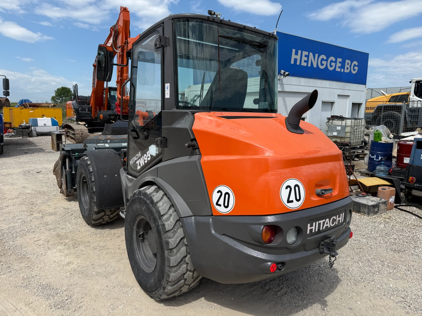 Челен товарач Hitachi ZW 95-6, снимка 9 - Индустриална техника - 54571897