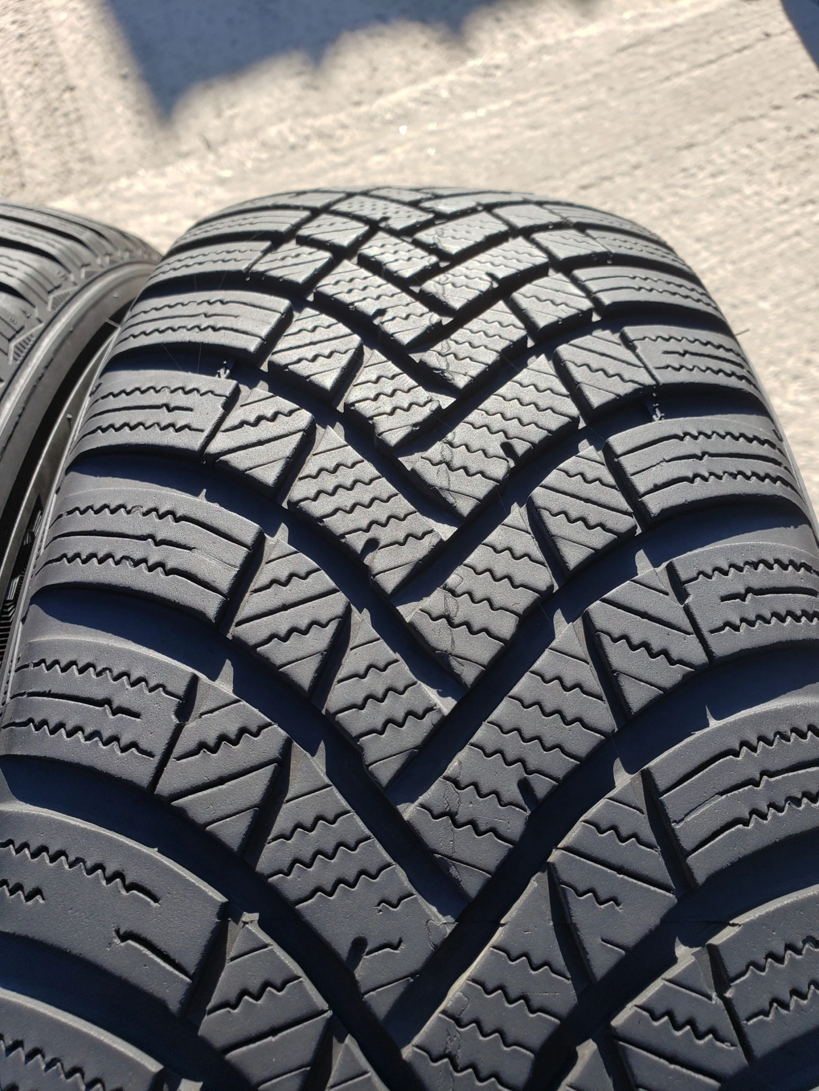 Гуми Зимни 205/60R16