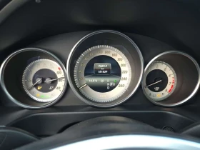 Mercedes-Benz E 400 * 4dr Sdn 4matic * CARFAX * , снимка 10
