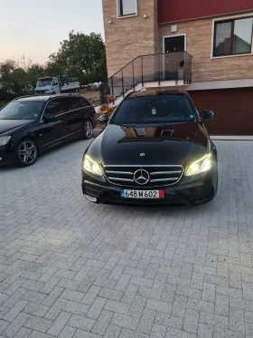 Mercedes-Benz E 220 AMG ORIGINAL СЕРВИЗНА КНИЖКА ОТ МЕРЦЕДЕС , снимка 2