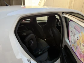 VW Up - 5299 € / 10363.94 лв. - 80633778 13