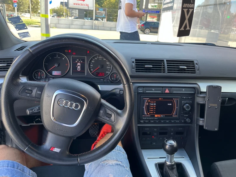 Audi A4 2.0TDI S-LINE, снимка 8 - Автомобили и джипове - 49506390