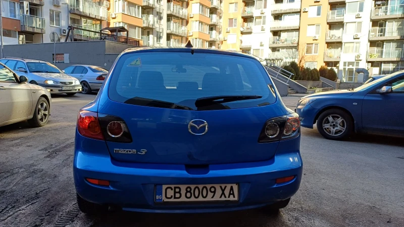 Mazda 3 1.6 Дизел гаражен автомобил , снимка 5 - Автомобили и джипове - 48380855