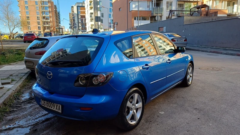 Mazda 3 1.6 Дизел гаражен автомобил , снимка 4 - Автомобили и джипове - 48380855