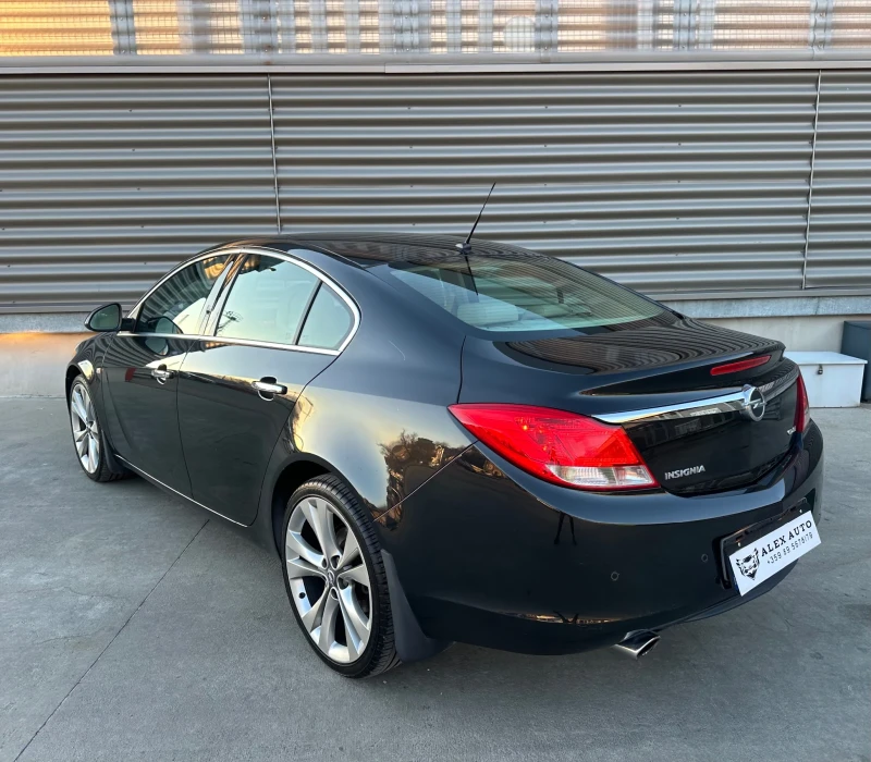 Opel Insignia, снимка 4 - Автомобили и джипове - 48551378