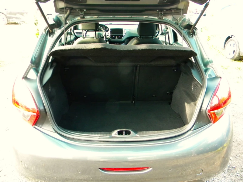 Peugeot 208 EURO6B* 1.6ecoHDI-159000km* SPORT ALLURE* KATO НОВ, снимка 8 - Автомобили и джипове - 51894431