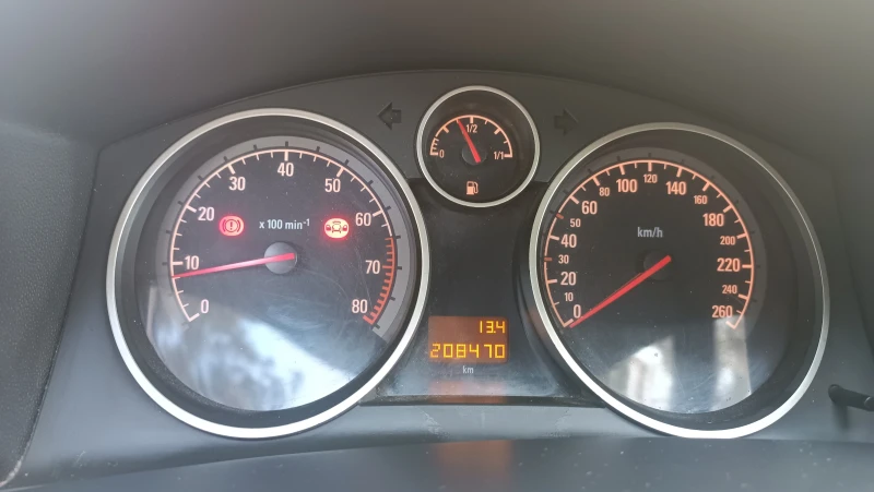 Opel Astra Astra H GTC 1.4 16v, снимка 3 - Автомобили и джипове - 52672873