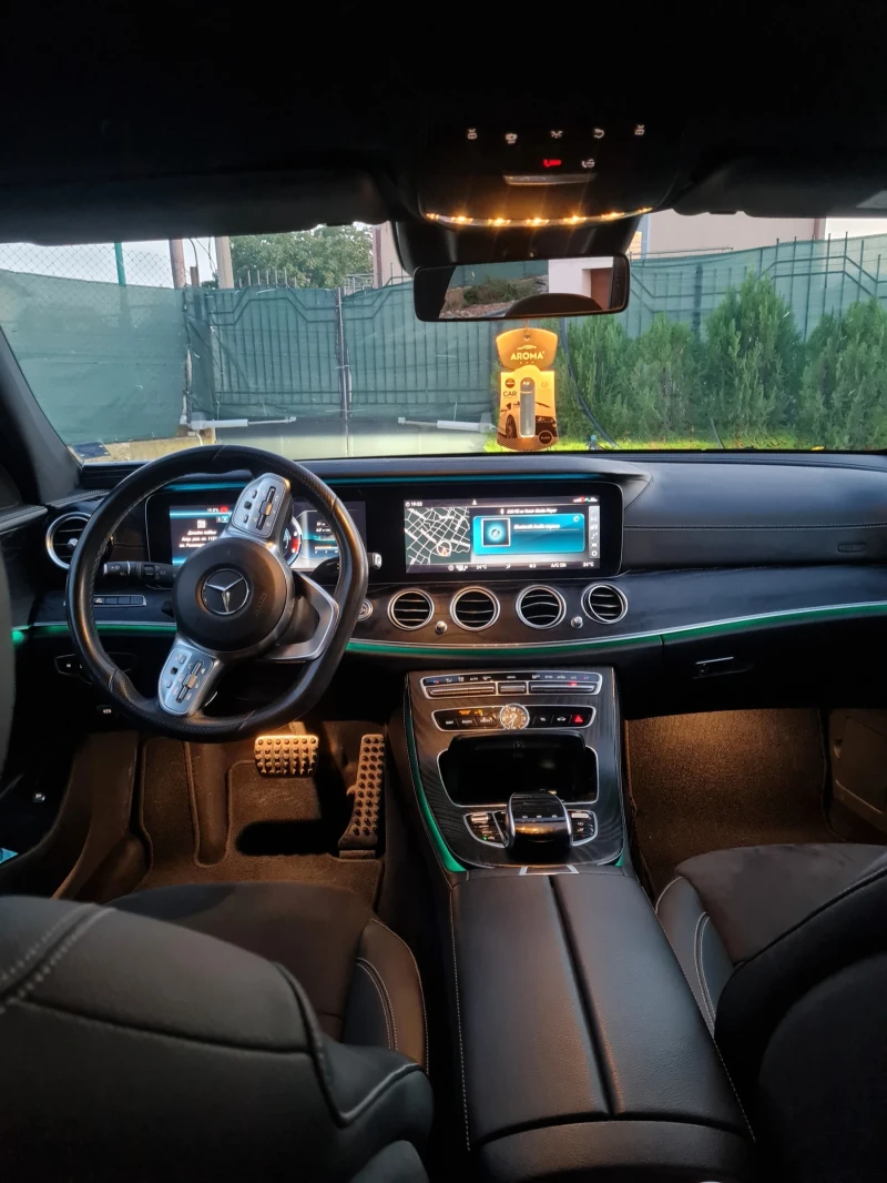 Mercedes-Benz E 220 AMG ORIGINAL СЕРВИЗНА КНИЖКА ОТ МЕРЦЕДЕС , снимка 9 - Автомобили и джипове - 52704074