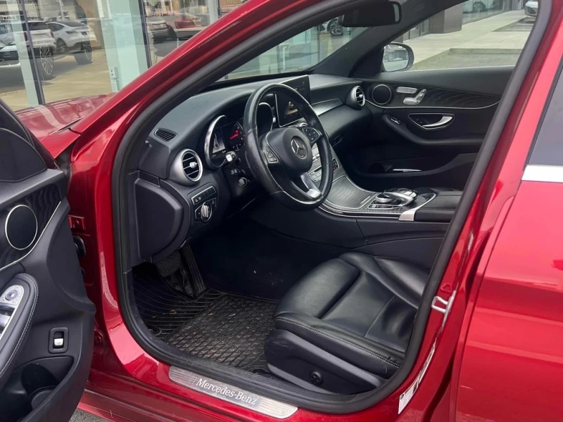 Mercedes-Benz C 300 2018 * CARFAX * БЕЗ ПЪРВОНАЧАЛНА ВНОСКА, снимка 7 - Автомобили и джипове - 52968941