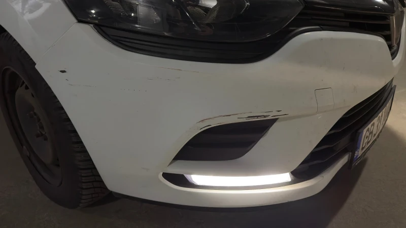 Renault Clio 1.2 Бензин, N1 Категория, снимка 3 - Автомобили и джипове - 53163738