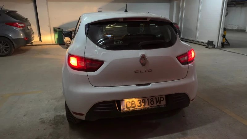 Renault Clio 1.2 Бензин, N1 Категория, снимка 5 - Автомобили и джипове - 53163738