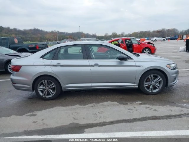 VW Jetta 1.4T R-LINE/1.4T S/1.4T SE, снимка 14 - Автомобили и джипове - 48390264