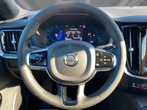 Volvo S60 B5 AWD = Ultimate Dark = Гаранция, снимка 6 - Автомобили и джипове - 54178705