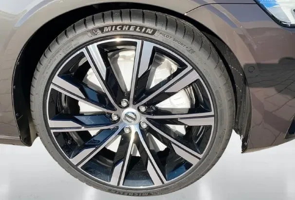 Volvo S60 B5 AWD = Ultimate Dark = Гаранция, снимка 3 - Автомобили и джипове - 54178705