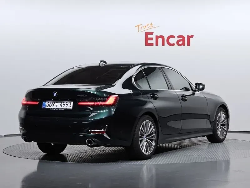 BMW 320 I LUXURY| 360 КАМЕРА| ПОДГРЕВ| ПАМЕТ| DISTRONIC