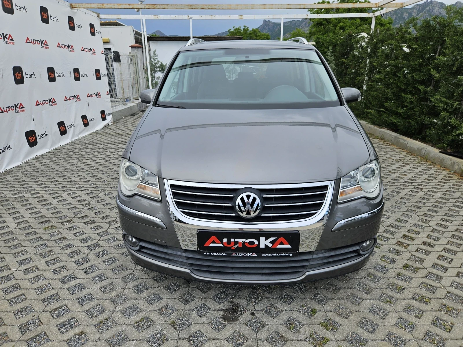 VW Touran 2.0i-109кс= ФАБРИЧЕН МЕТАН= FACELIFT= HIGHLINE , снимка 1